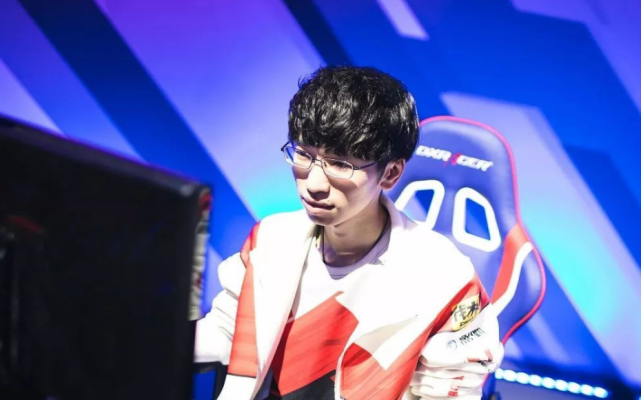 她机智灵活 她机智灵活