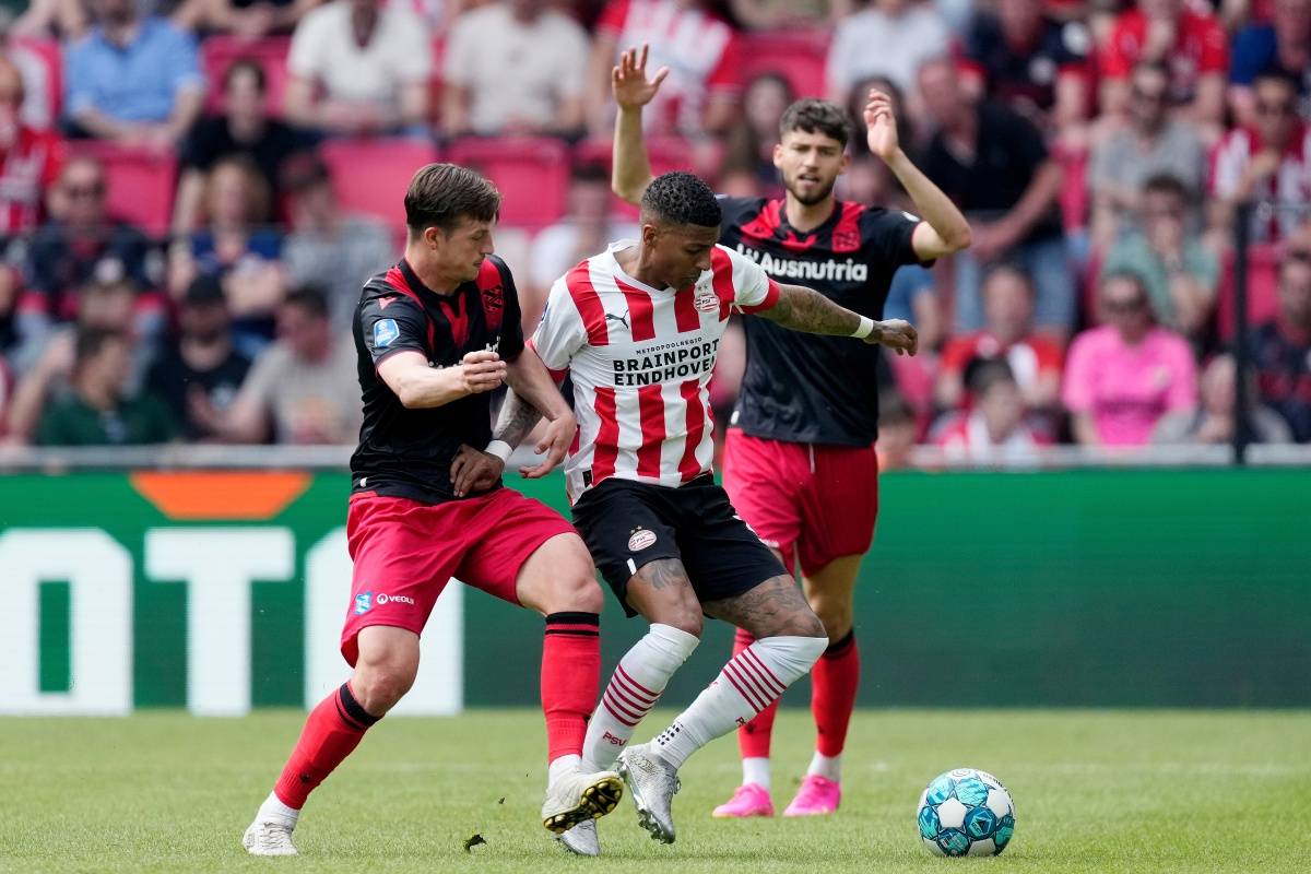 观念碰撞乃 观念碰撞乃